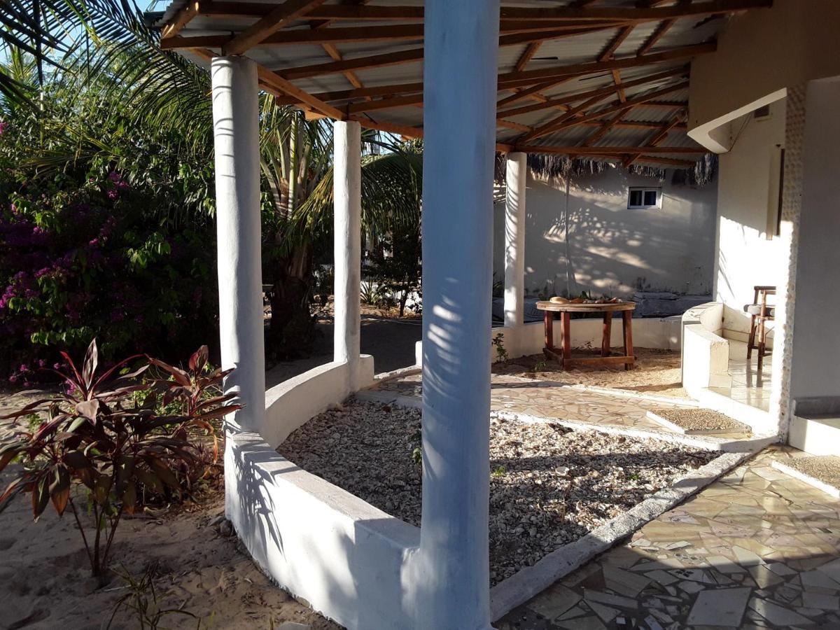 Kinkiliba Beach Lodge Sanyang Luaran gambar
